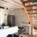 Charmant Duplex Rue Colbert アパート *