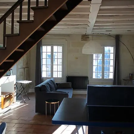 Charmant Duplex Rue Colbert Апартаменты *